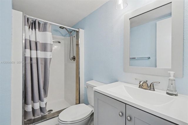1402 NW 80th Avenue 302, Margate, FL 33063