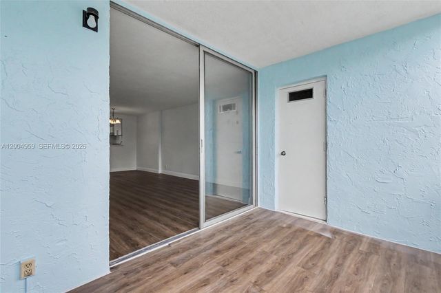1402 NW 80th Avenue 302, Margate, FL 33063