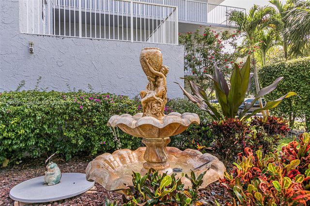 1402 NW 80th Avenue 302, Margate, FL 33063