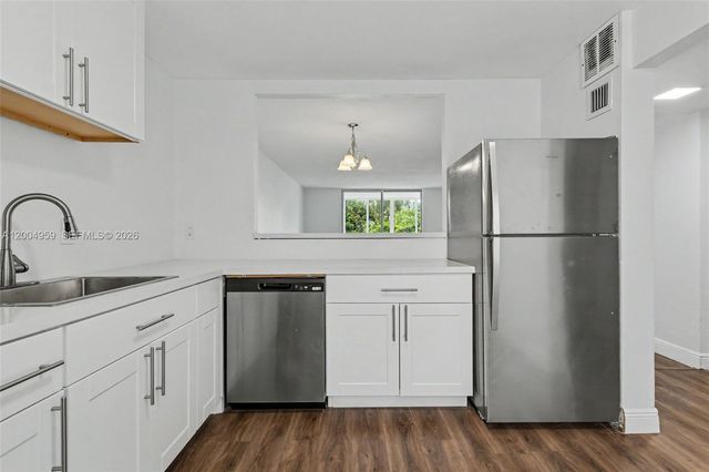 1402 NW 80th Avenue 302, Margate, FL 33063