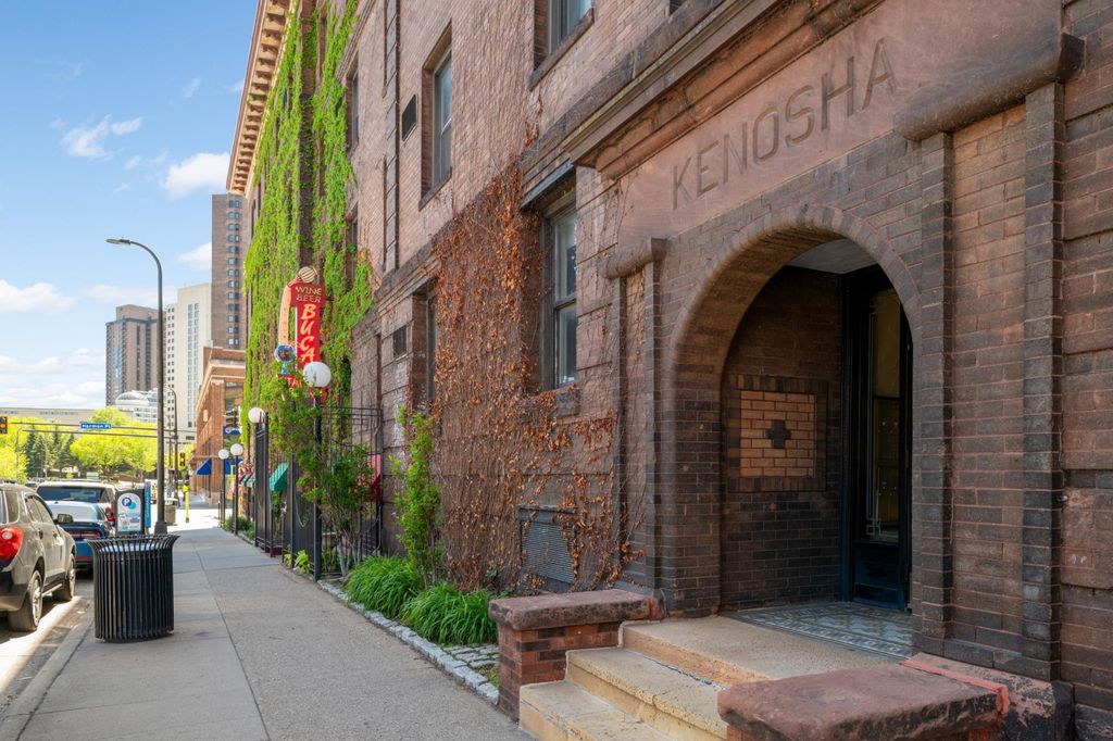 11 S 12th Street 303, Minneapolis, MN 55403 — photo 3