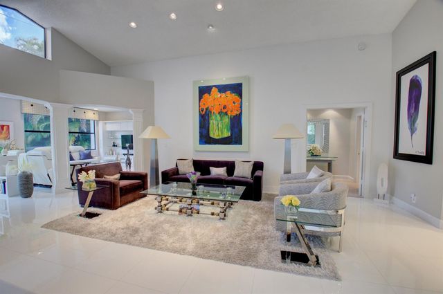 2106 NW 60th Circle, Boca Raton, FL 33496