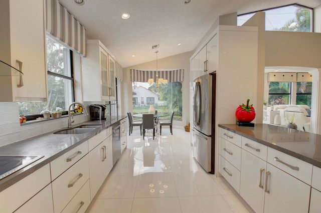 2106 NW 60th Circle, Boca Raton, FL 33496