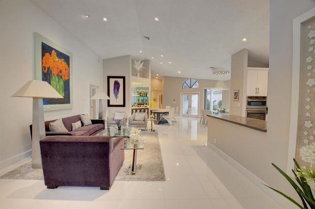 2106 NW 60th Circle, Boca Raton, FL 33496