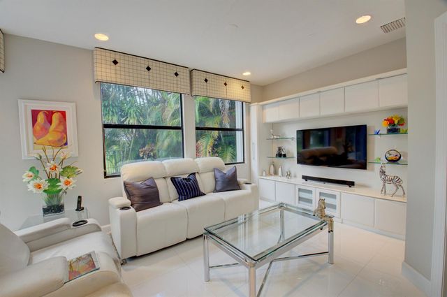 2106 NW 60th Circle, Boca Raton, FL 33496