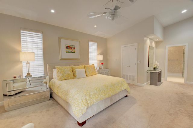 2106 NW 60th Circle, Boca Raton, FL 33496