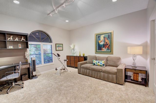 2106 NW 60th Circle, Boca Raton, FL 33496