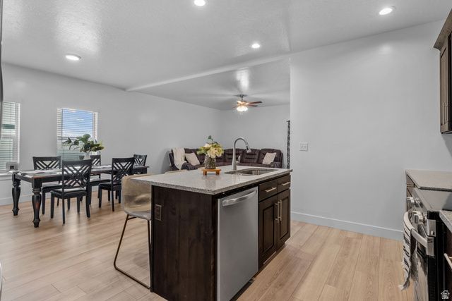 826 W WALNUT BARK LN, Mapleton, UT 84664