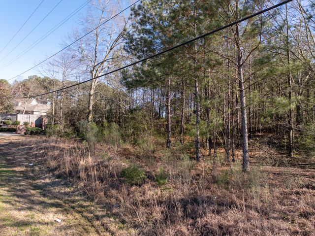 00 Hillcrest Dr., Hattiesburg, MS 39402