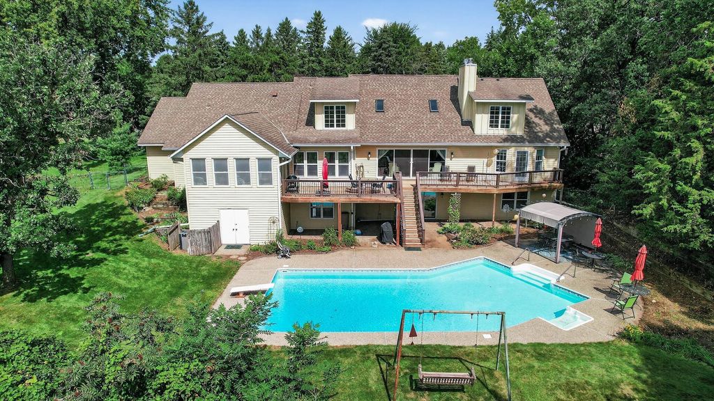 7801 113th Street S, Cottage Grove, MN 55016