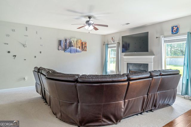 141 Pinehaven Court, Mcdonough, GA 30252