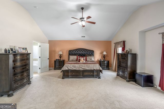 141 Pinehaven Court, Mcdonough, GA 30252