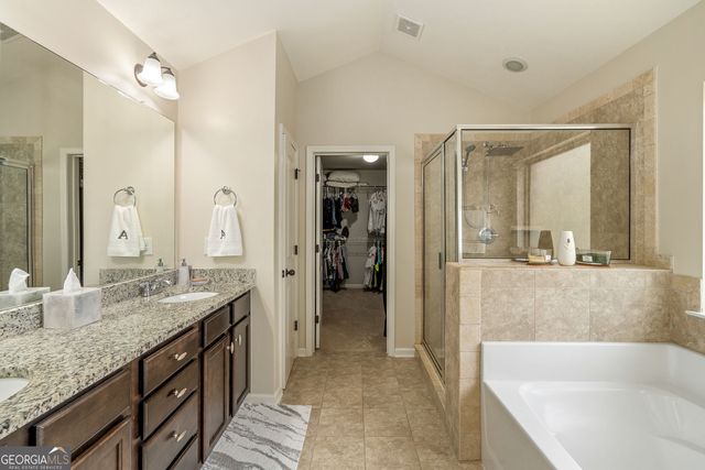 141 Pinehaven Court, Mcdonough, GA 30252