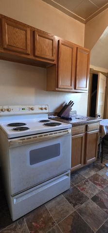 205 3rd Avenue SE, Valley City, ND 58072