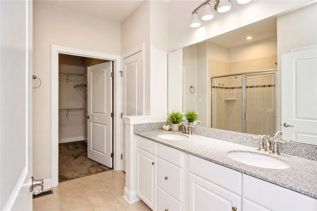 2516 Adele Ct, Franklin Park, PA 15143