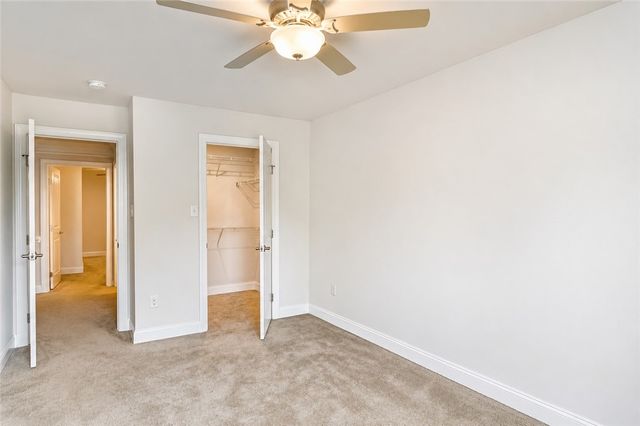 2516 Adele Ct, Franklin Park, PA 15143