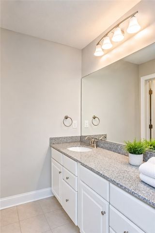 2516 Adele Ct, Franklin Park, PA 15143