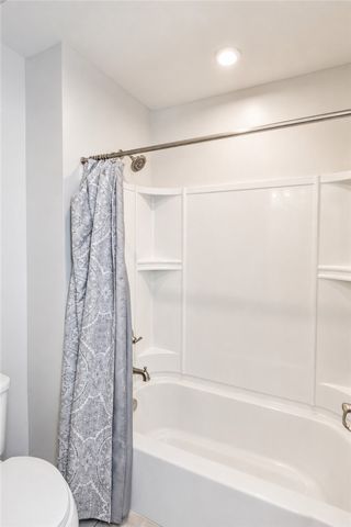 2516 Adele Ct, Franklin Park, PA 15143