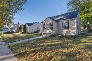 305 Foster Avenue, Rockford, IL 61102