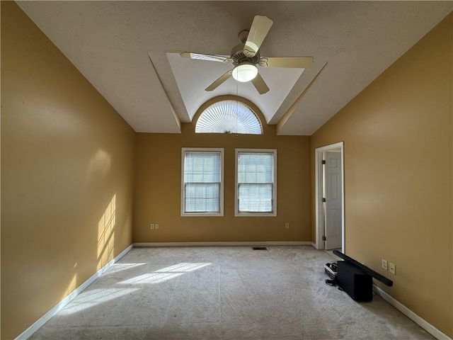 3031 Estate Dr, North Fayette, PA 15071