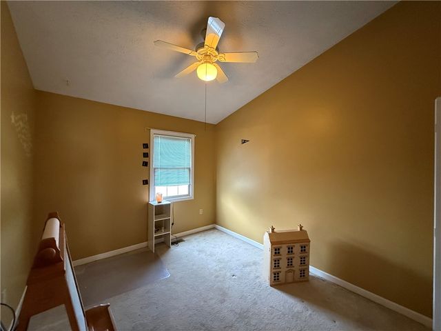 3031 Estate Dr, North Fayette, PA 15071