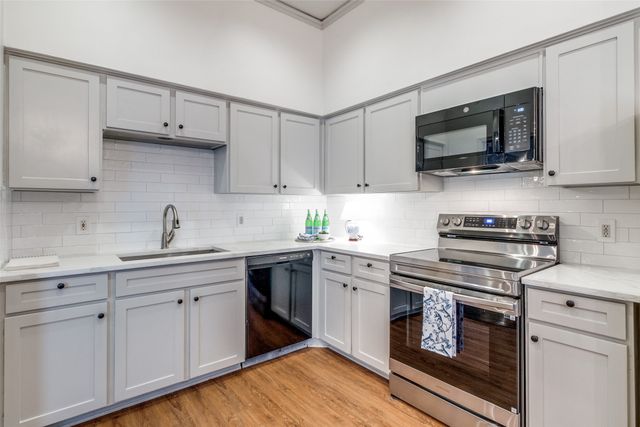 10416 High Hollows Drive 232, Dallas, TX 75230