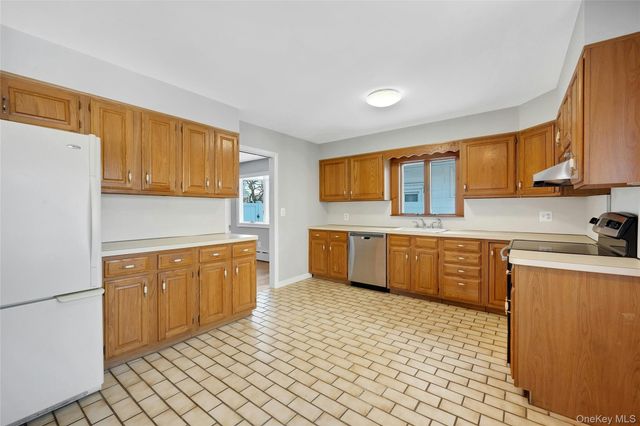 812 Halstead Avenue, Mamaroneck, NY 10543