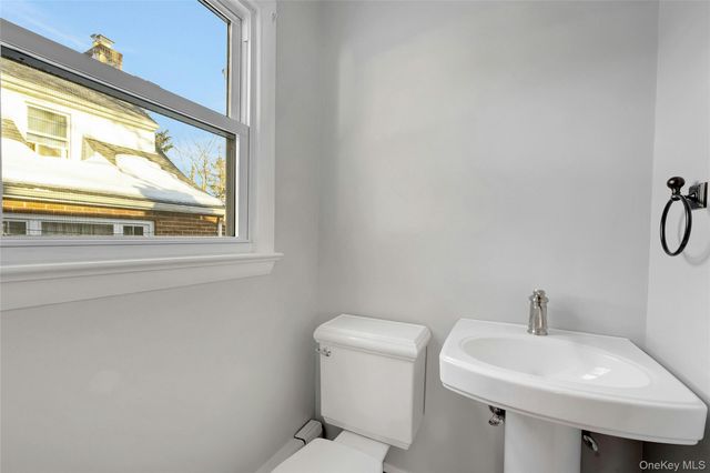 812 Halstead Avenue, Mamaroneck, NY 10543