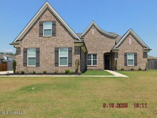 1544 S Clair Circle, Hernando, MS 38632