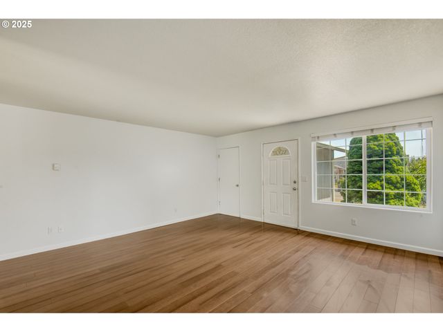 13712 Ne 91ST St, Vancouver, WA 98682