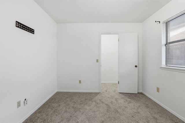 7807 NW 105th Terrace, Oklahoma City, OK 73162