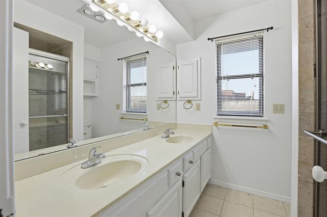 7807 NW 105th Terrace, Oklahoma City, OK 73162