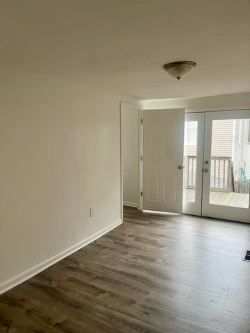 1004 Greenup Street, Covington, KY 41011