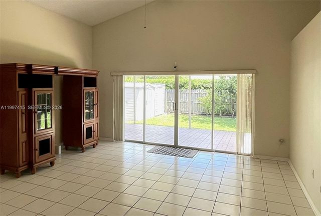 19011 NW 79th Ct, Hialeah, FL 33015