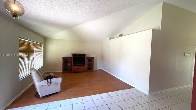 19011 NW 79th Ct, Hialeah, FL 33015