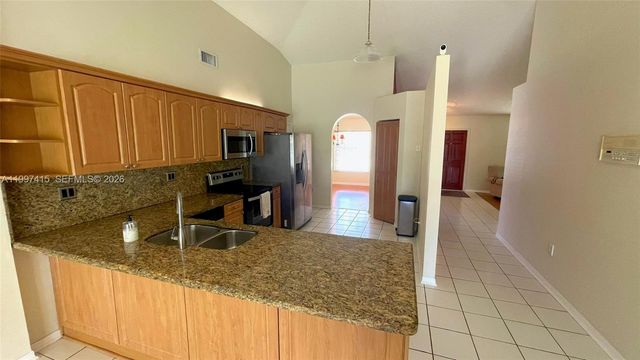 19011 NW 79th Ct, Hialeah, FL 33015