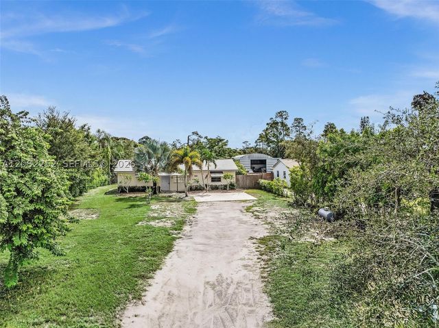5088 2nd Rd, Lake Worth, FL 33467