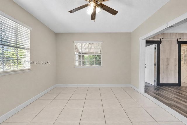5088 2nd Rd, Lake Worth, FL 33467