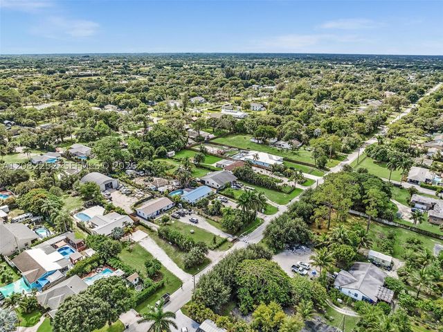5088 2nd Rd, Lake Worth, FL 33467