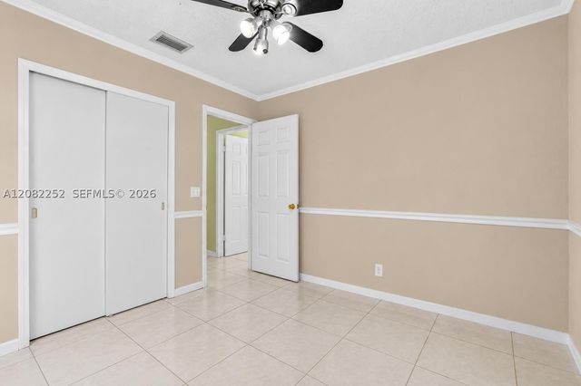 5088 2nd Rd, Lake Worth, FL 33467