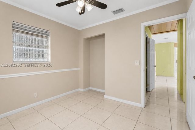 5088 2nd Rd, Lake Worth, FL 33467