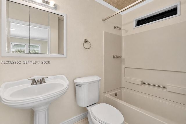 5088 2nd Rd, Lake Worth, FL 33467