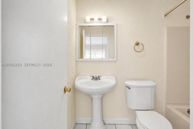 5088 2nd Rd, Lake Worth, FL 33467