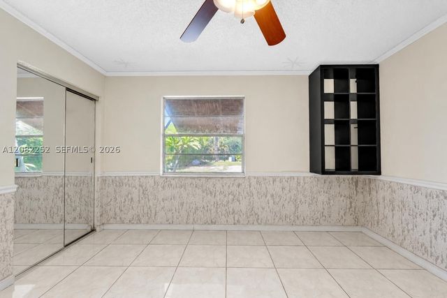 5088 2nd Rd, Lake Worth, FL 33467