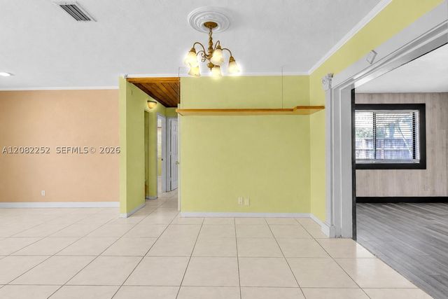 5088 2nd Rd, Lake Worth, FL 33467