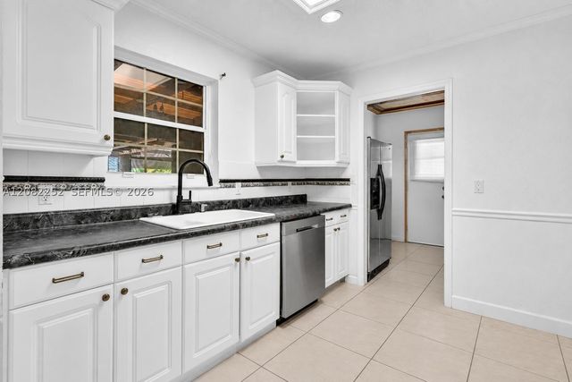 5088 2nd Rd, Lake Worth, FL 33467