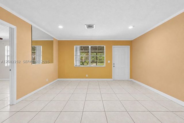 5088 2nd Rd, Lake Worth, FL 33467