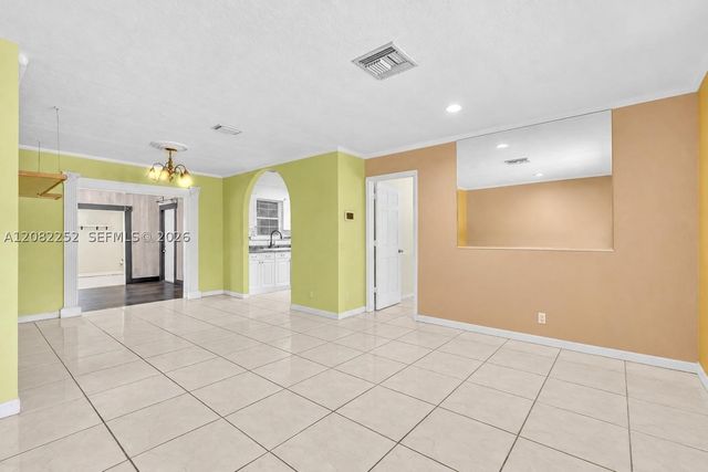 5088 2nd Rd, Lake Worth, FL 33467