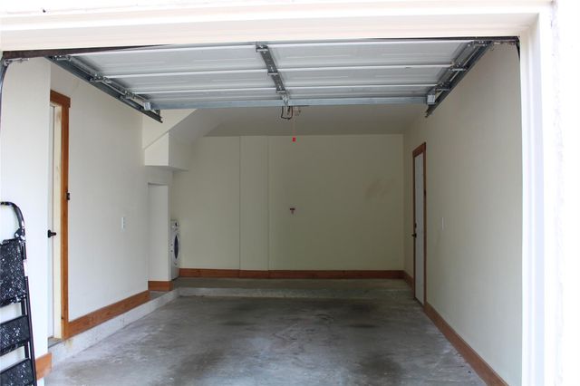 107 S Laurelwood DR B, Austin, TX 78733