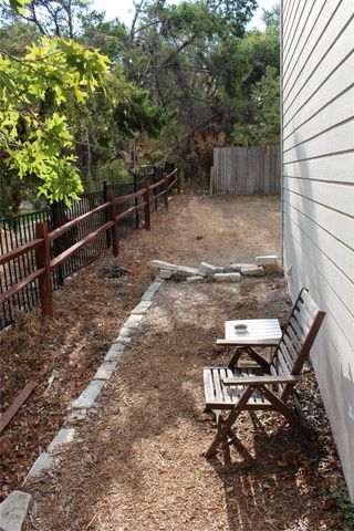 107 S Laurelwood DR B, Austin, TX 78733